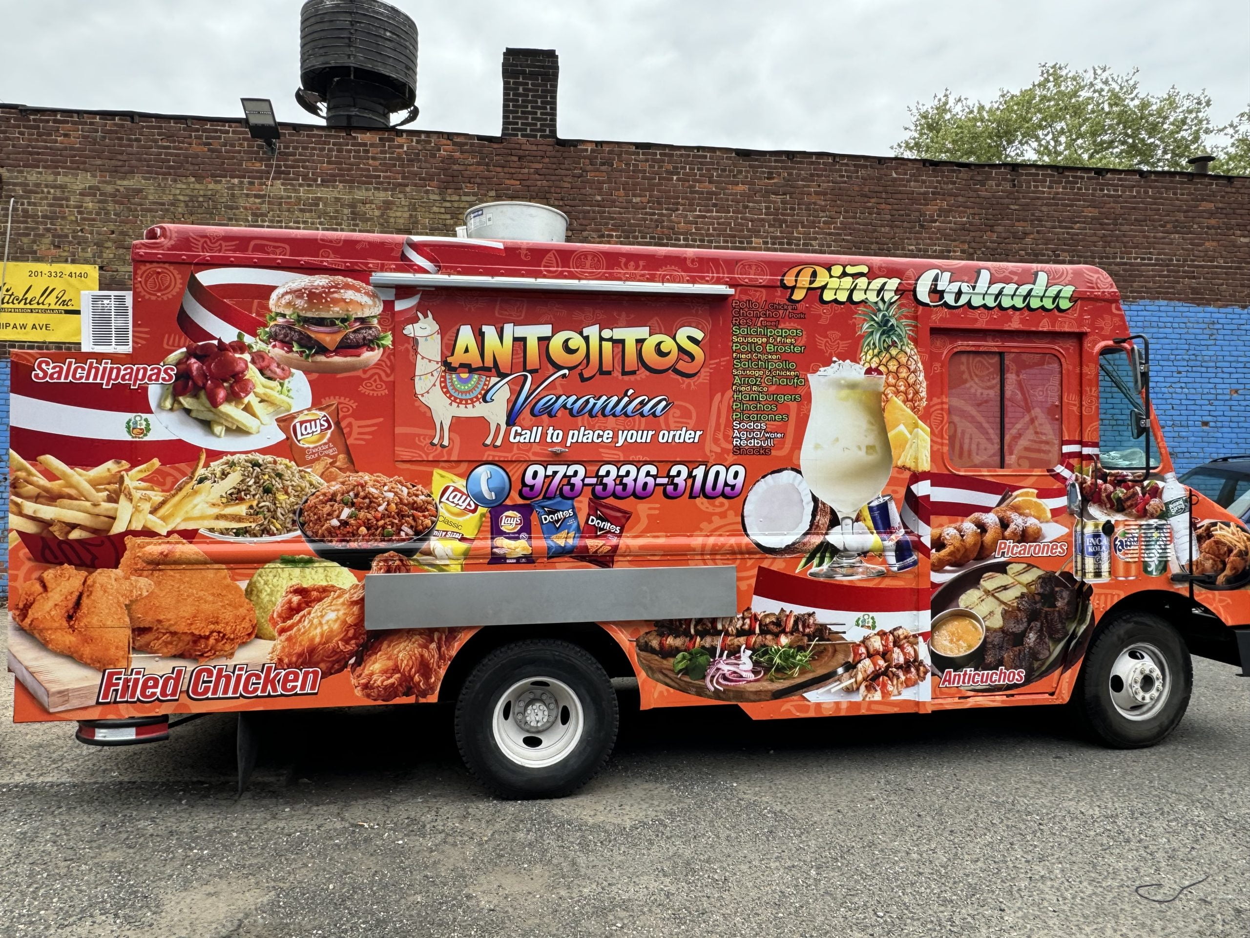 Hawaiian Truck - Built by FACTORY FOOD TRUCKS