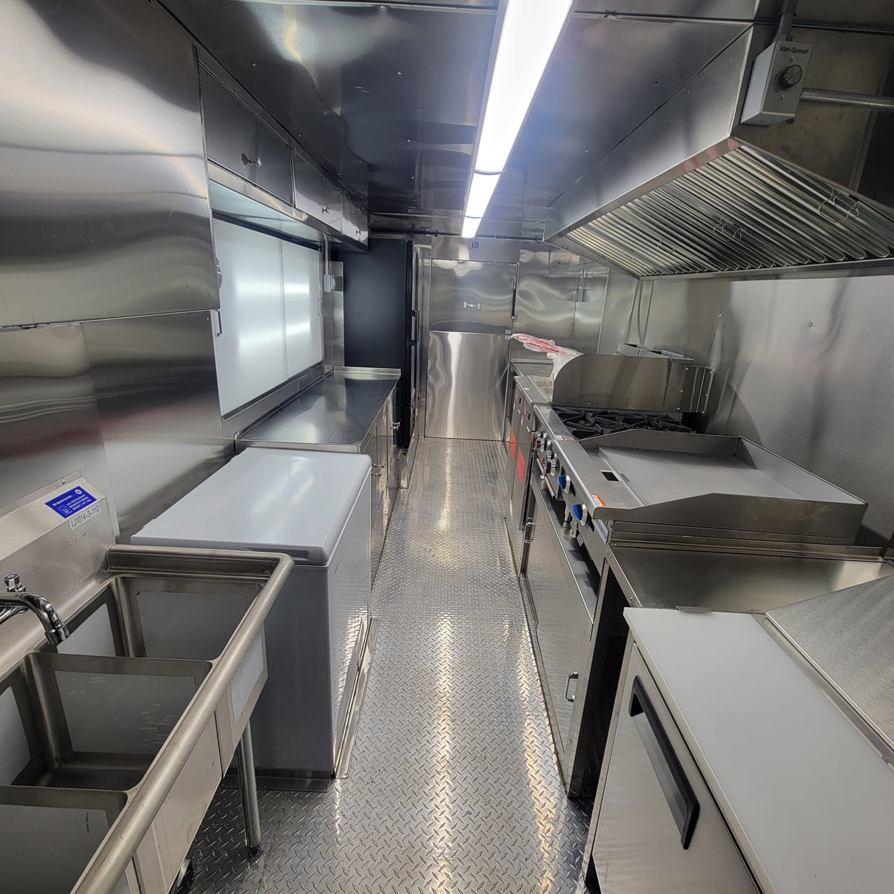 Factory Food Trucks Cuisine Full view